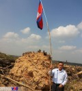 sam-rainsy-at-lang-forest-2013-12-12