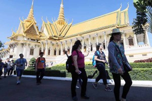 China-To-Boost-Tourism-in-Cambodia-featured-image