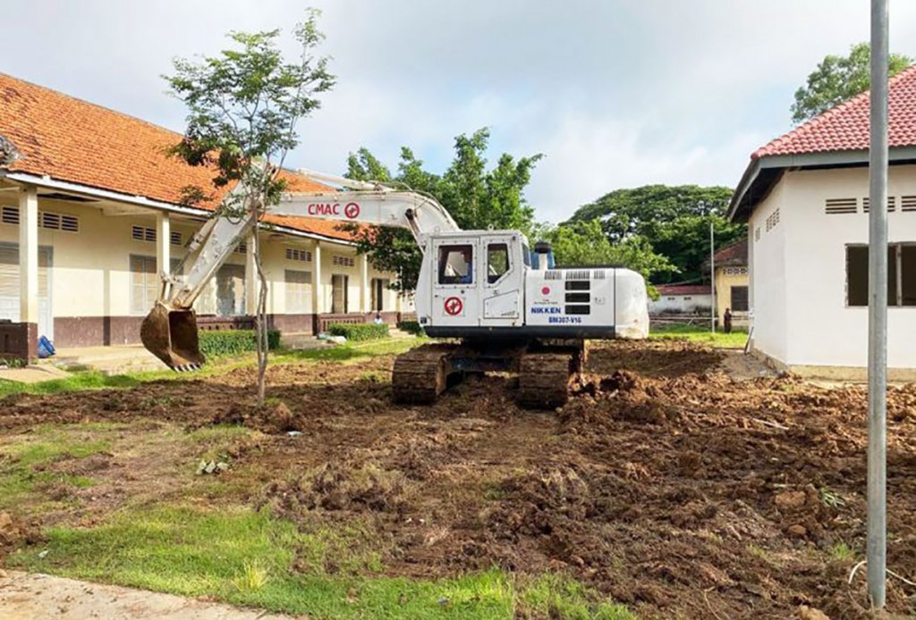 topic-18.-topic-18.-cmac-inspects-the-clearance-of-uxo-at-the-location-of-the-high-school-in-trapeang-pring-village-kratie-city-kratie-province-on-aug-19-2023.-by-cmac-2