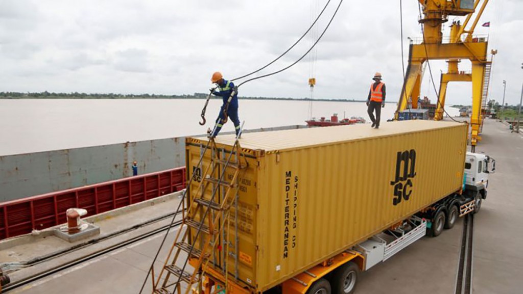 topic-8-a-cargo-transportation-at-phnom-penh-autonomous-port-in-kandal-province-in-the-pastby-heng-chivoan-1