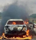 Car-burns-in-Expressway-inferno