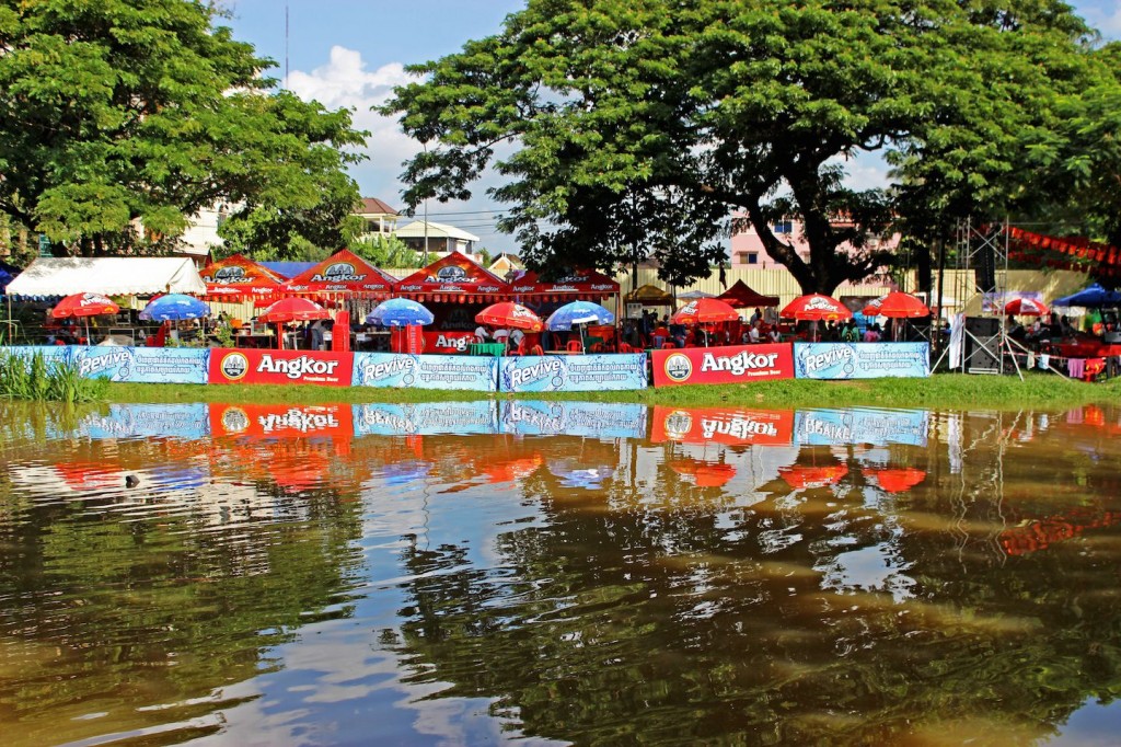 siem-reap-river-during-the-water-festival