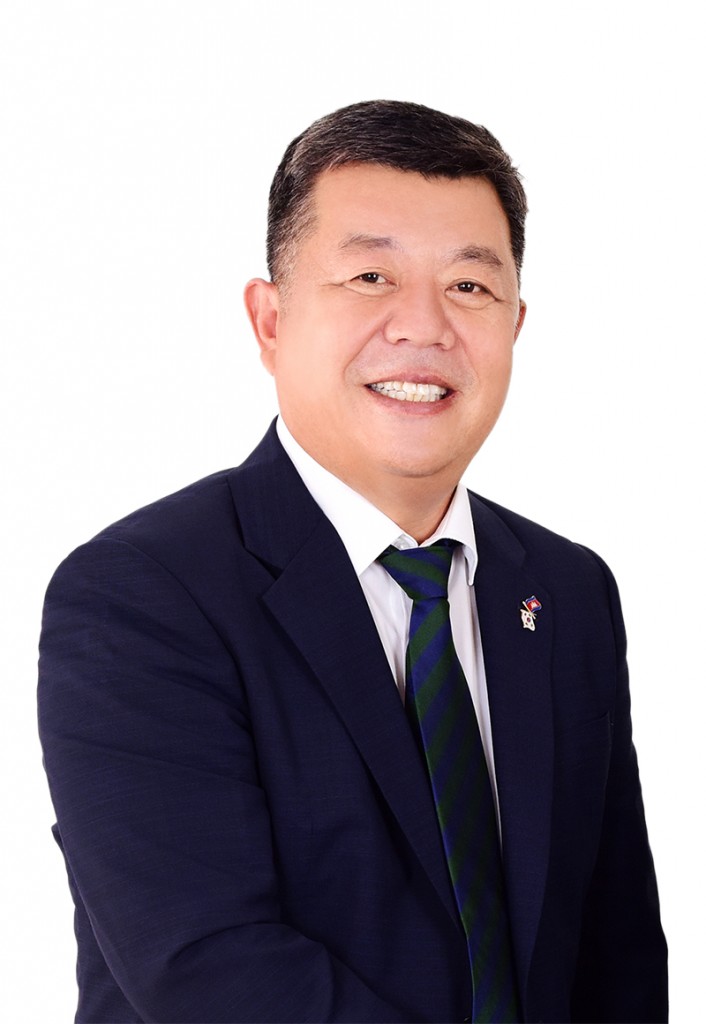 정명규 한인회장님(배경투명)
