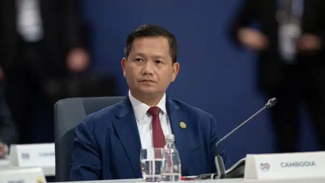 BandiView_Cambodian-leader-maintains-push-for-peaceful-talks-with-Thailand-696x392.jpg