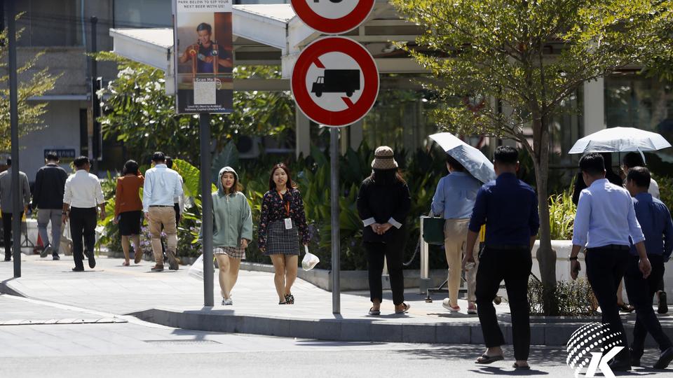 white_collar_worker.2e16d0ba.fill-960x540