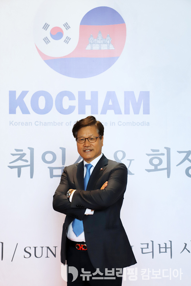 #김성수회장님-독사진